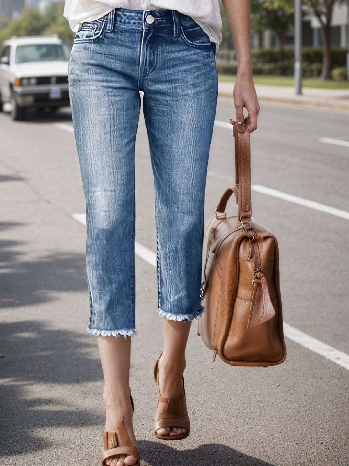 2025 Women's Denim Pants, Fringed Hems, Built-in Zipper Closure Straight Leg Jeans, Women's Cropped Jeans